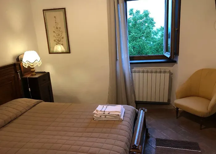 Al Podere Del Nonno Romolo Agroturismo *